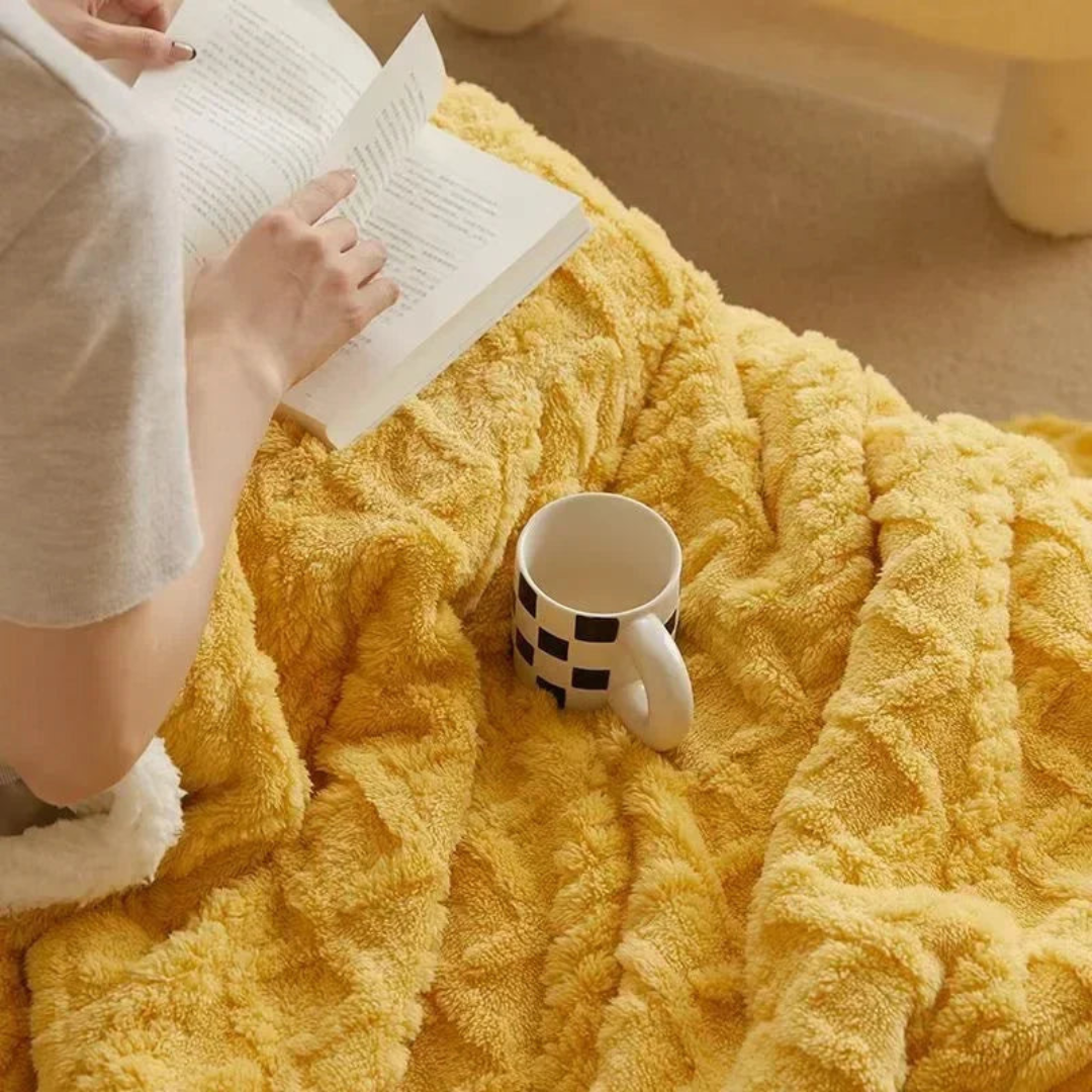Anouk Fleece Blanket for Winter Beds with Sherpa Lining
