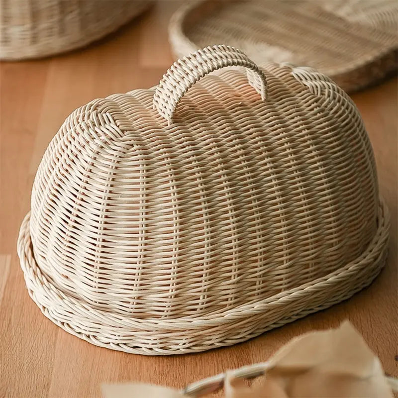 Zabelle Rattan Bread Cloche for Loaves with Dust Cover