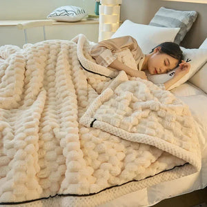 Adeline Flannel Blanket for Autumn Beds with Bubble Texture