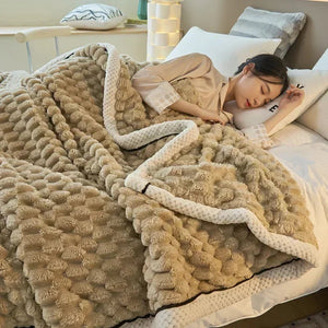Adeline Flannel Blanket for Autumn Beds with Bubble Texture