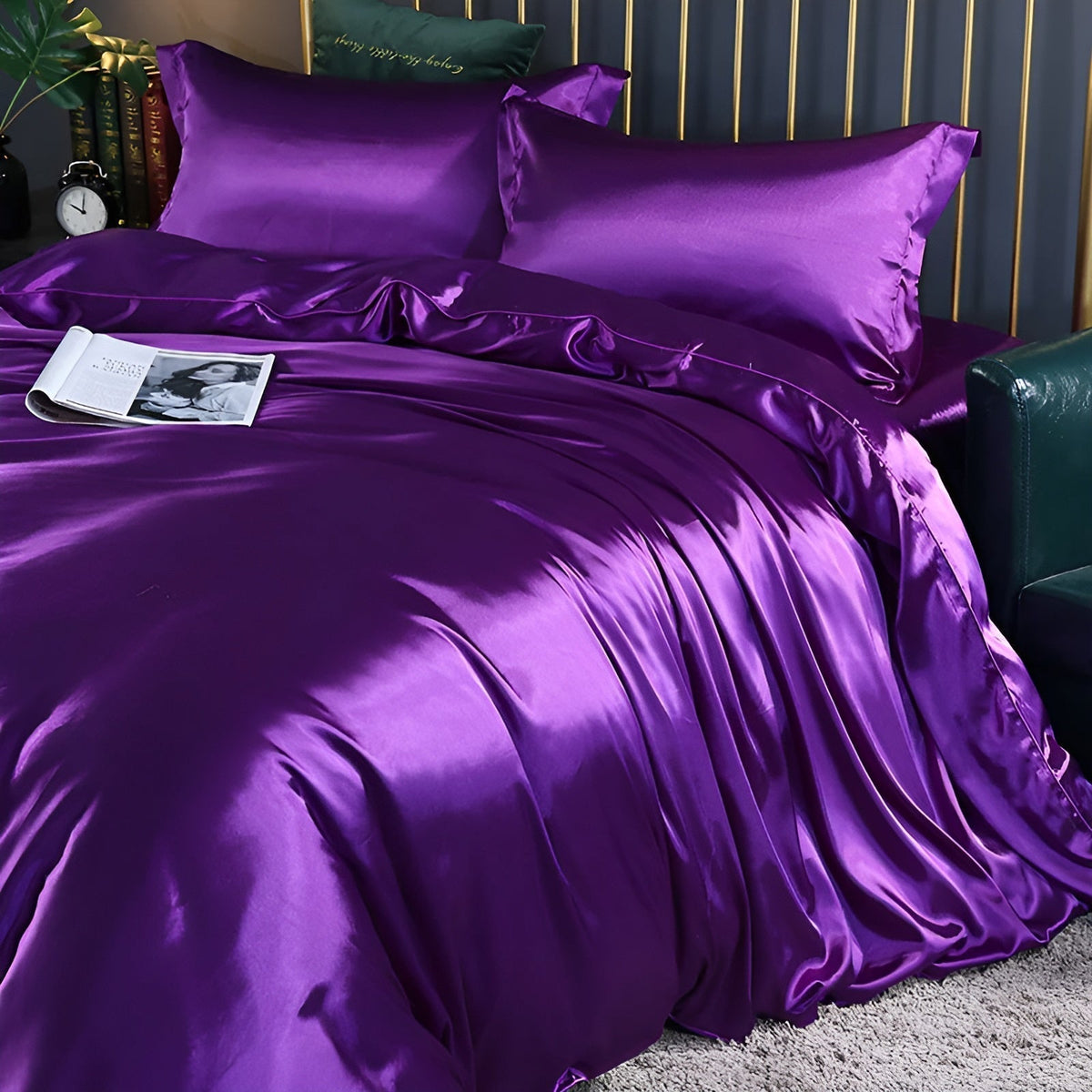 Eloise Satin Bedding Set for Beds with 2 Pillowcases