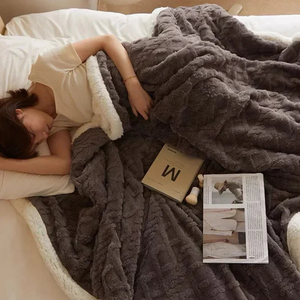 Anouk Fleece Blanket for Winter Beds with Sherpa Lining