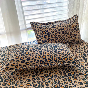 Camilla Duvet Cover for Bedrooms with Leopard Print